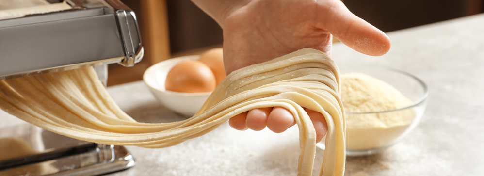Prepárate para el Día Mundial de la Pasta y ¡Aprende la receta secreta de pasta fresca!